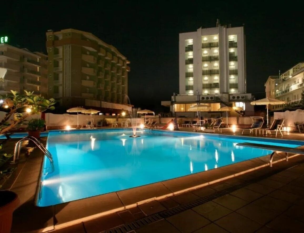 Зображення Avila In 3*